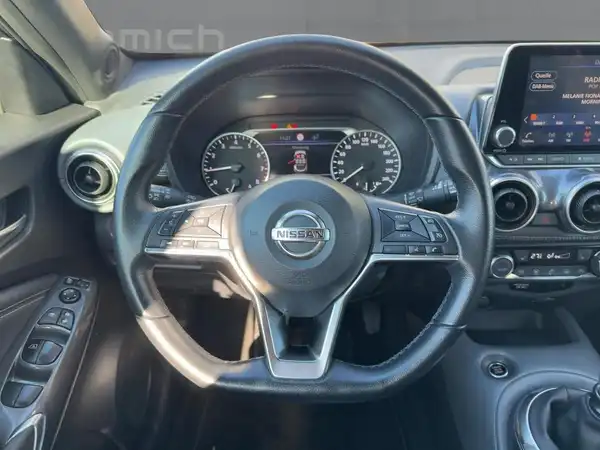 NISSAN JUKE (9/15)