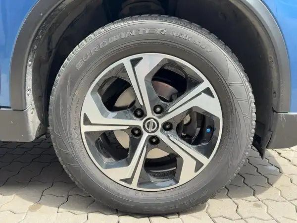 NISSAN X-TRAIL (7/14)