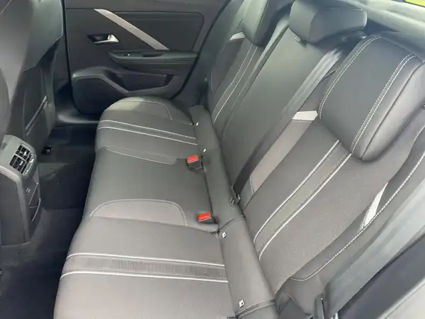OPEL ASTRA GS (12/14)