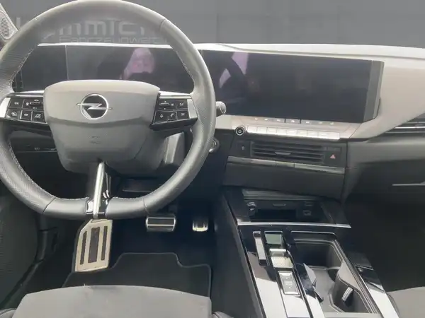 OPEL ASTRA GS (8/15)