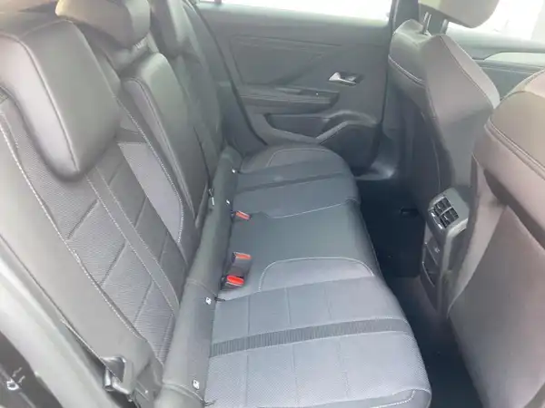 OPEL ASTRA GS (11/15)