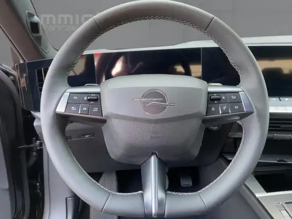 OPEL ASTRA GS (9/15)