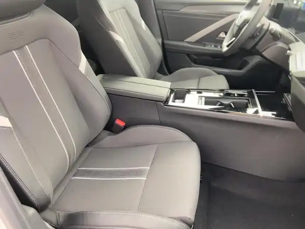 OPEL ASTRA GS (11/15)
