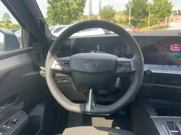 OPEL ASTRA GS (9/15)