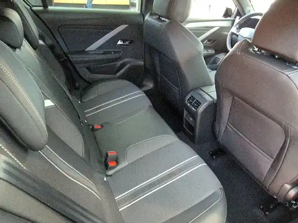 OPEL ASTRA GS (12/15)