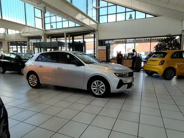 OPEL ASTRA GS (3/15)