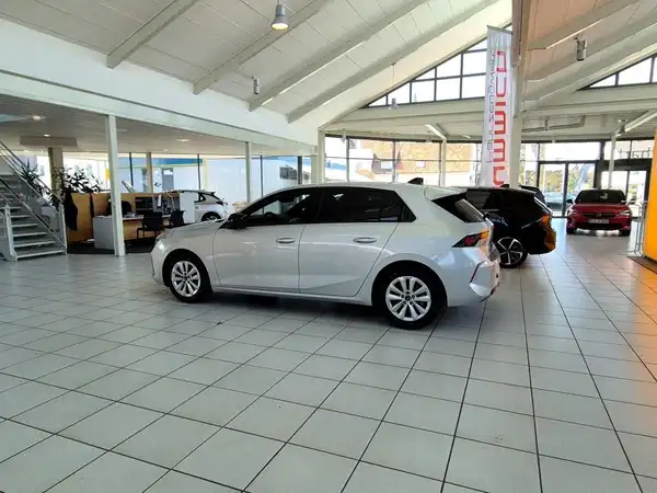 OPEL ASTRA GS (6/15)