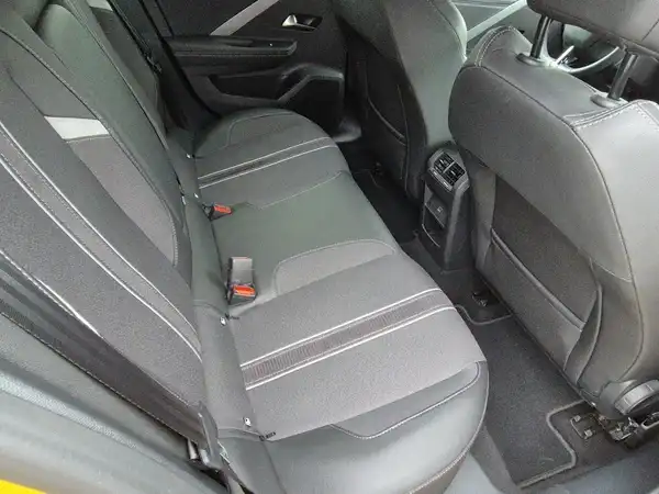 OPEL ASTRA GS (11/15)