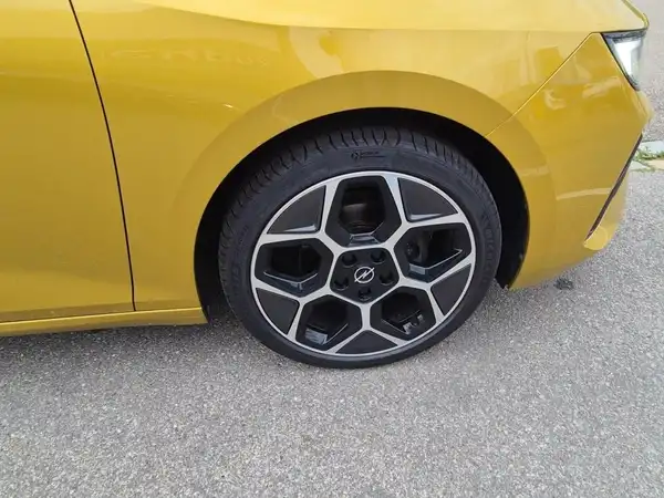 OPEL ASTRA GS (7/15)