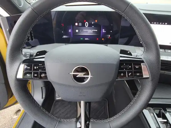 OPEL ASTRA GS (9/15)