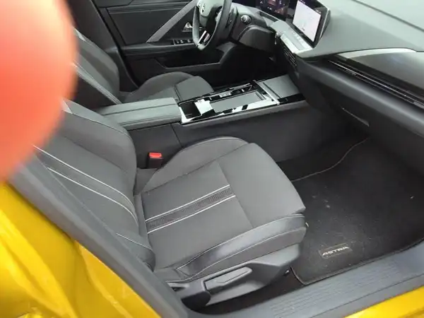 OPEL ASTRA GS (10/15)