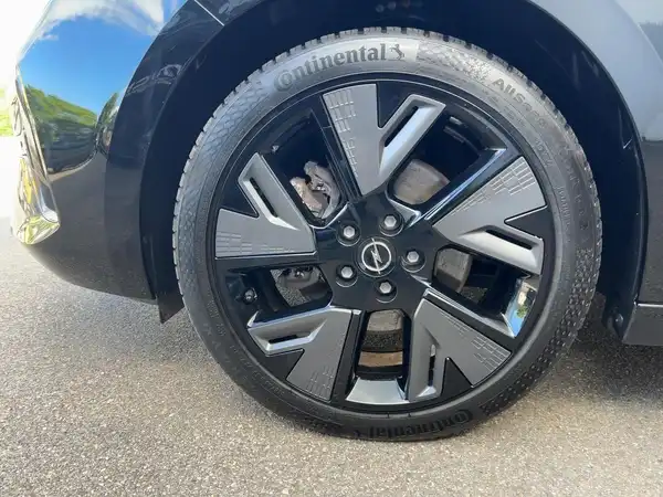 OPEL ASTRA GS (7/14)