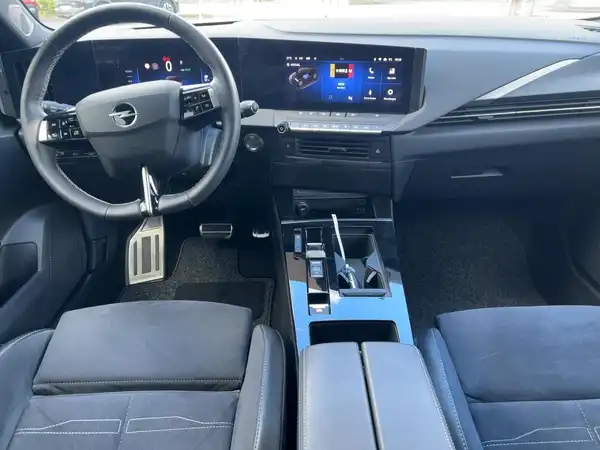 OPEL ASTRA GS (8/14)