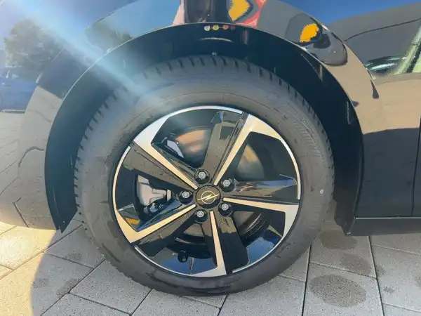 OPEL ASTRA GS (7/15)