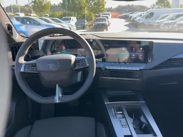 OPEL ASTRA GS (8/15)