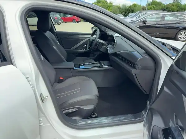 OPEL ASTRA GS (11/15)