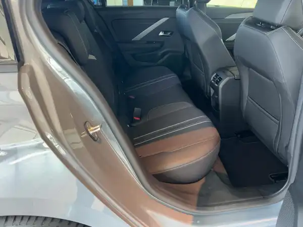 OPEL ASTRA GS (12/15)
