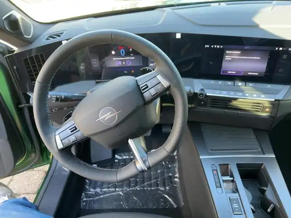 OPEL ASTRA SPORTS TOURER GS (8/15)