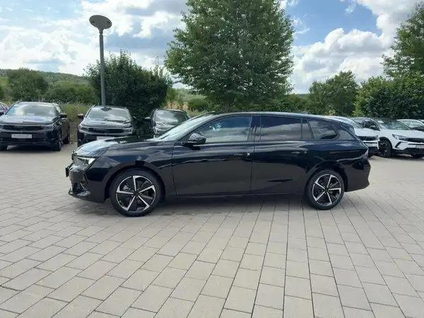 OPEL ASTRA SPORTS TOURER GS (6/15)