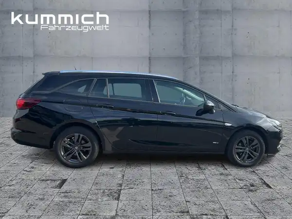 OPEL ASTRA SPORTS TOURER (3/15)