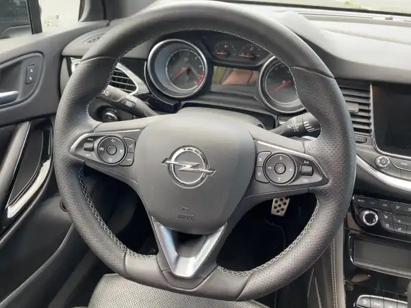 OPEL ASTRA SPORTS TOURER (9/15)