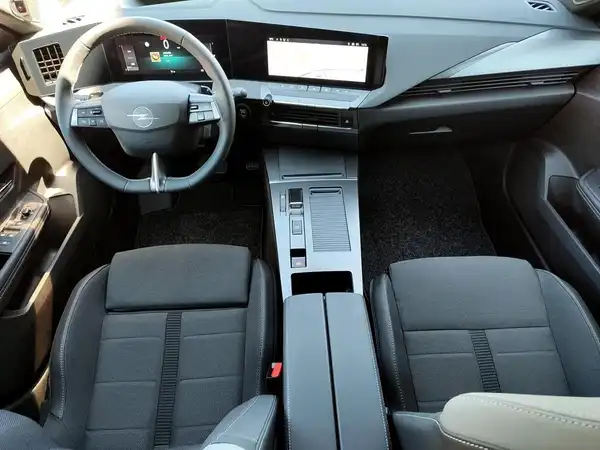OPEL ASTRA SPORTS TOURER (8/15)