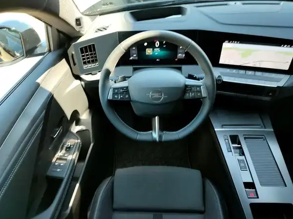 OPEL ASTRA SPORTS TOURER (9/15)