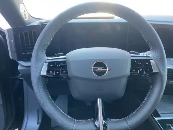 OPEL ASTRA SPORTS TOURER GS (9/15)