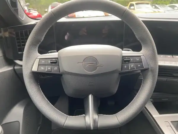 OPEL ASTRA SPORTS TOURER (9/15)