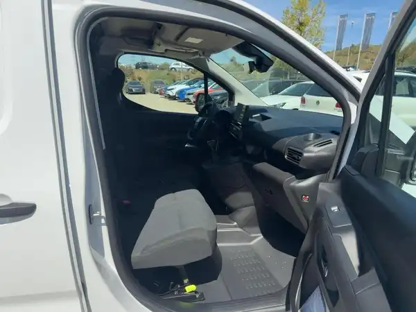 OPEL COMBO (11/15)