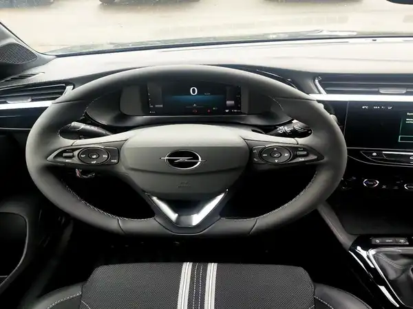 OPEL CORSA (9/14)