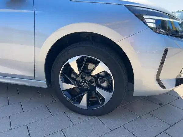 OPEL CORSA (8/15)
