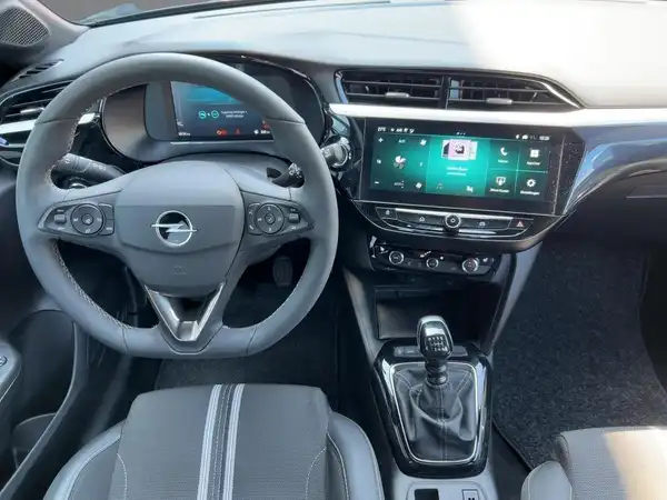 OPEL CORSA (8/15)