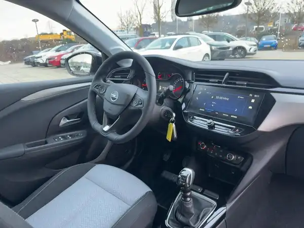 OPEL CORSA (8/15)