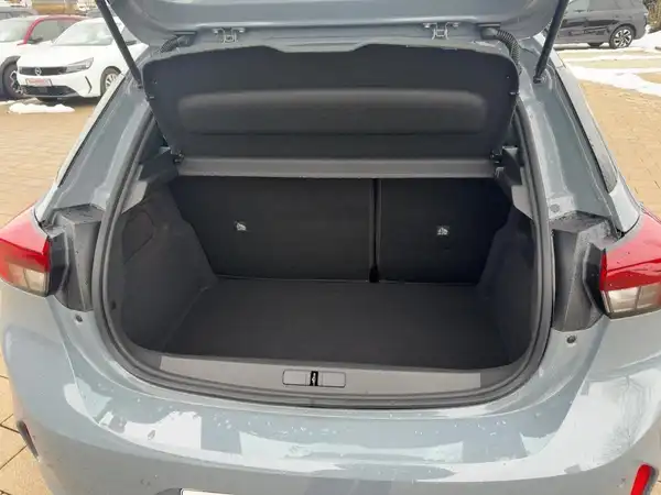 OPEL CORSA (13/15)