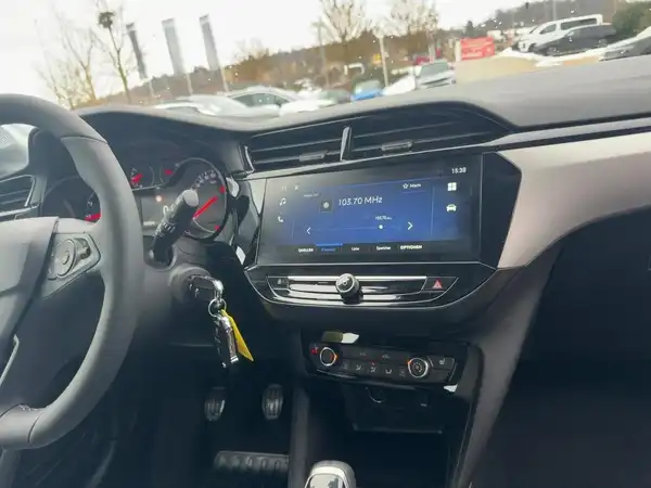 OPEL CORSA (10/15)