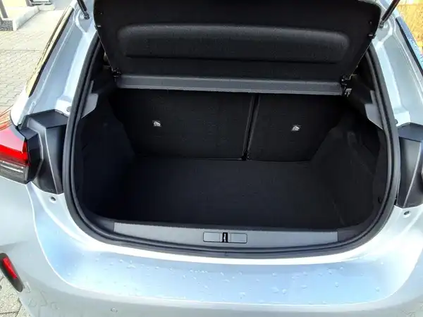 OPEL CORSA (13/15)