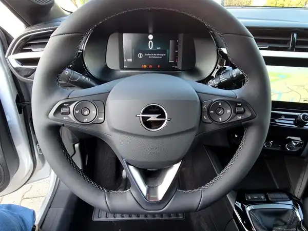 OPEL CORSA (9/15)