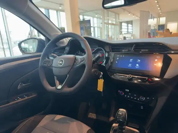 OPEL CORSA (8/15)