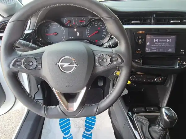 OPEL CORSA (8/15)