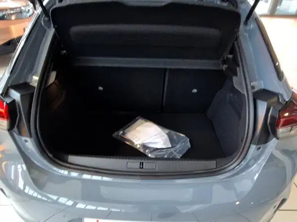 OPEL CORSA (13/15)