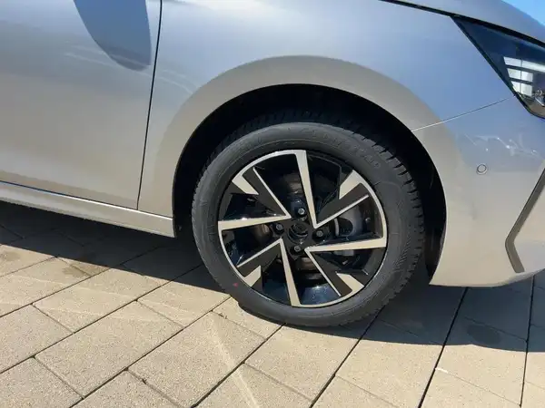 OPEL CORSA (8/15)