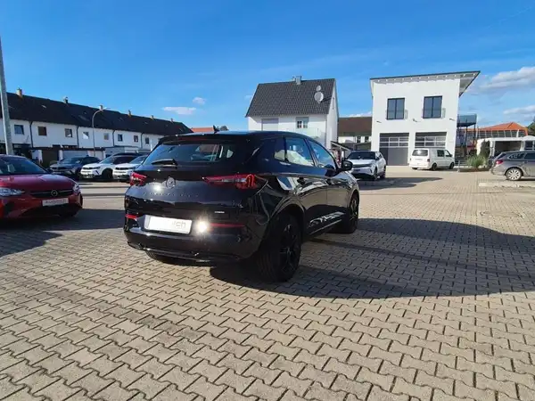 OPEL GRANDLAND GS (4/15)