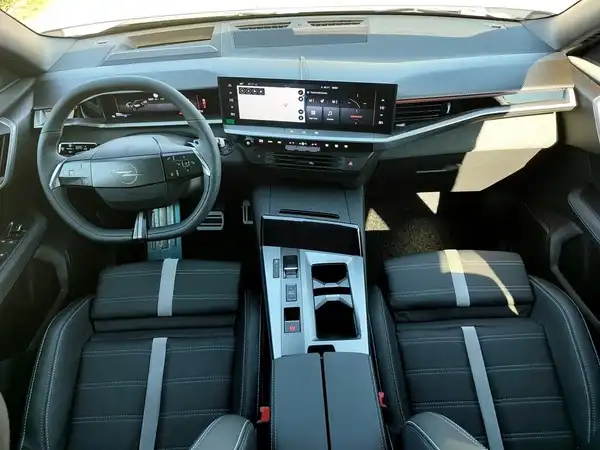 OPEL GRANDLAND (8/15)