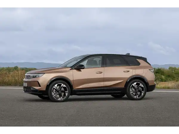 OPEL GRANDLAND (2/7)