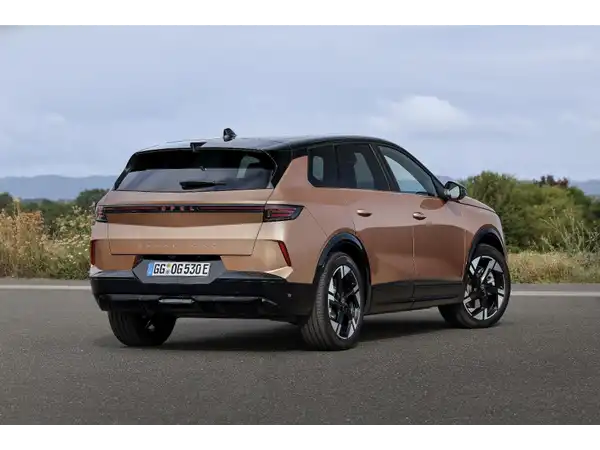 OPEL GRANDLAND (3/7)