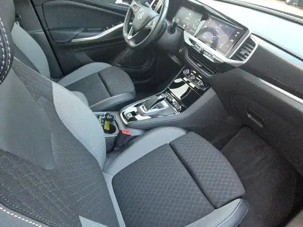 OPEL GRANDLAND GS (11/15)