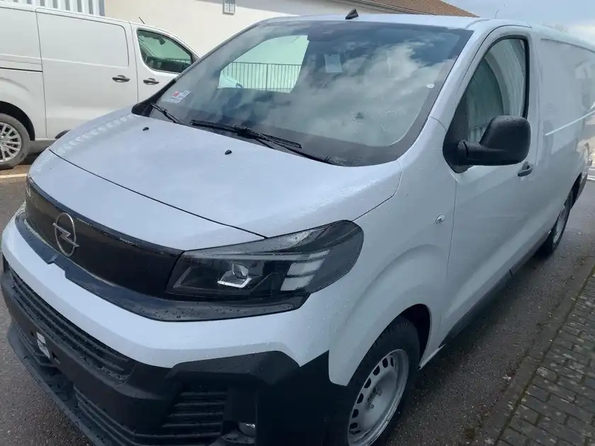 OPEL VIVARO (1/8)