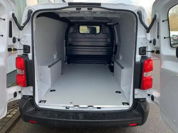 OPEL VIVARO (4/8)