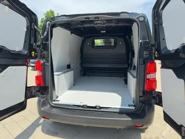 OPEL VIVARO (13/15)